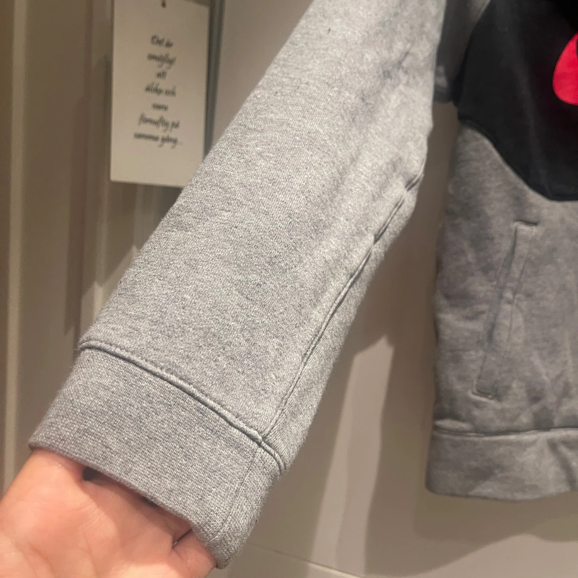 Nike Air hoodie i grått och svart - 3