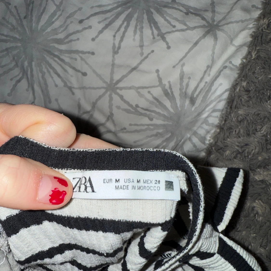 Randig topp med volang från Zara - 2