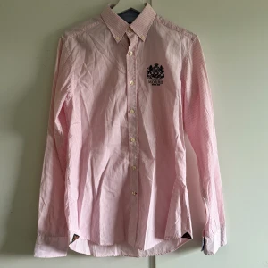 Morris skjorta - Rosa vit Morris skjorta