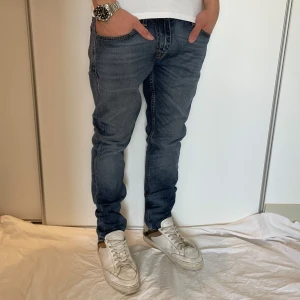 Tiger of Sweden jeans  - Extremt snygga o stilrena jeans | Modell - Pistolero | Skick - 9/10 | Nypris - ca 1700kr | Strl - 29/32 | För ytterligare frågor är det bara att skriva 🗣️