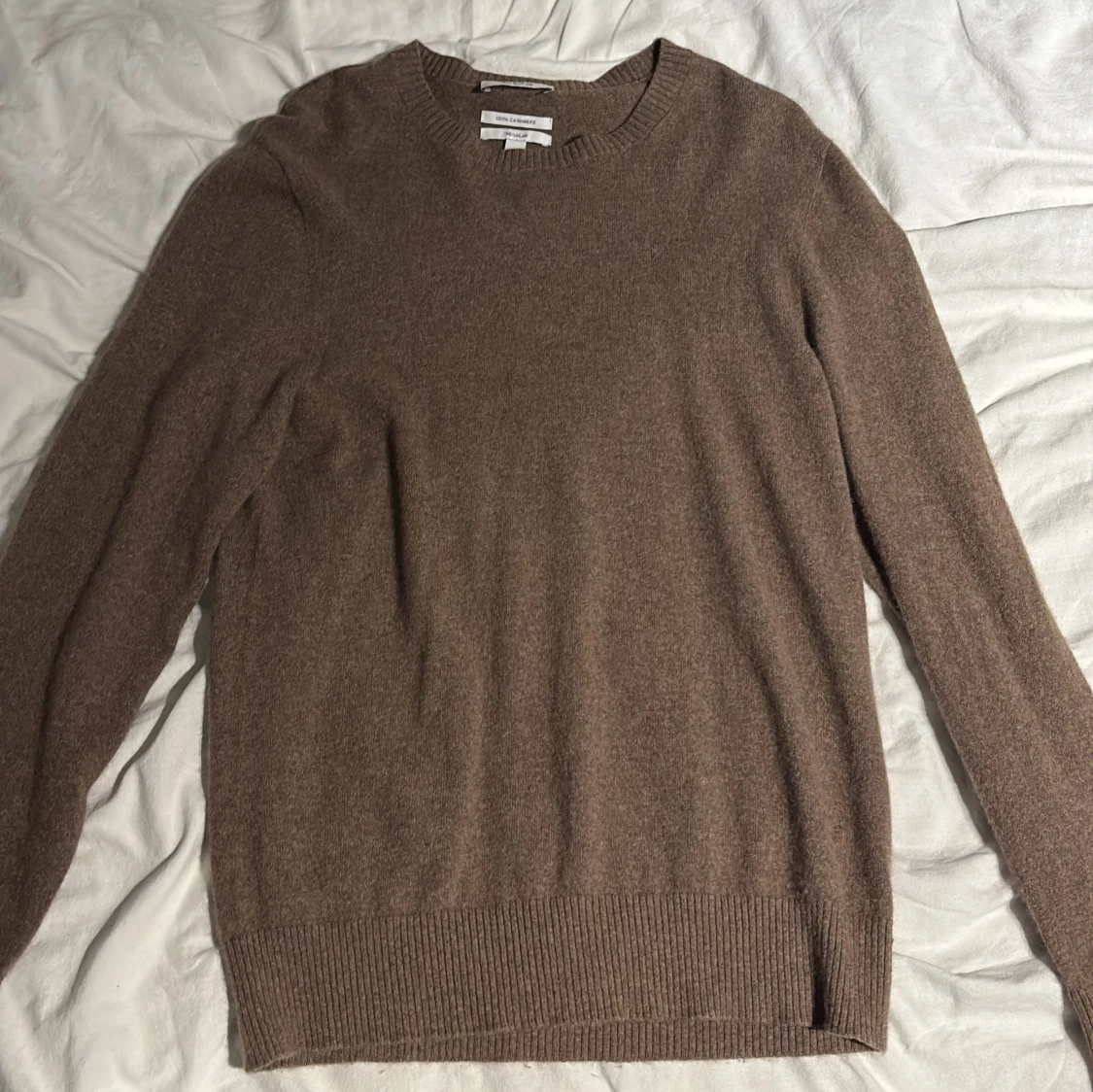 Brun kashmirtröja från COS - 1