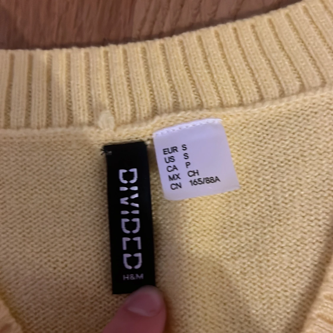 Gul och vit rutig stickad väst H&M Divided - 1