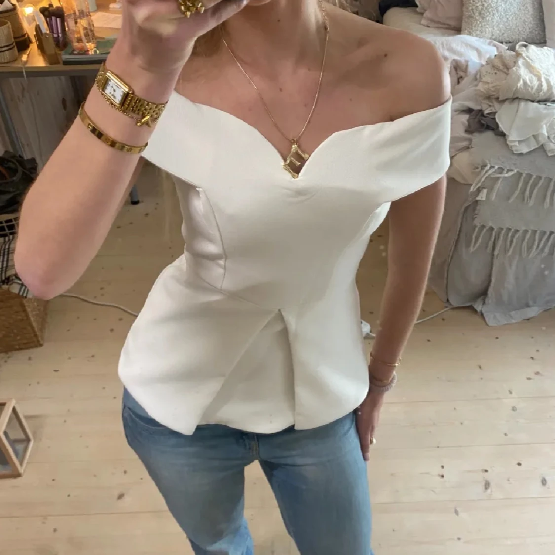 Vit offshoulder korsett topp