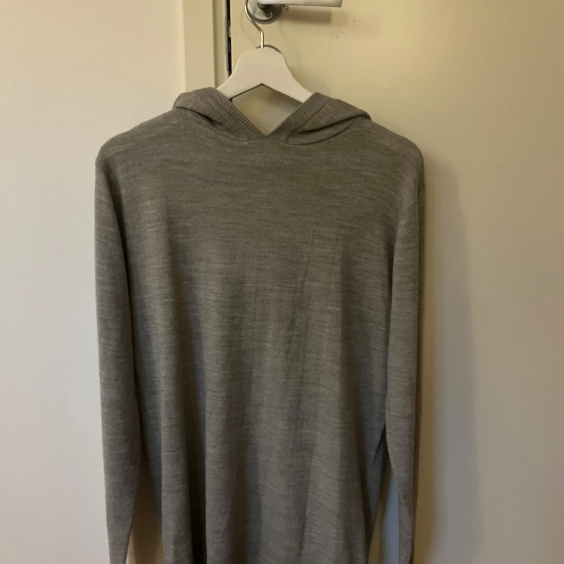 Grå hoodie från Brave Soul, storlek S - 3