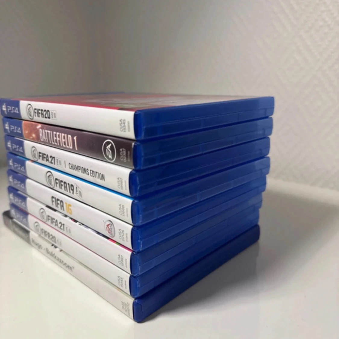Playstations 2/4 Spelpaket - 2