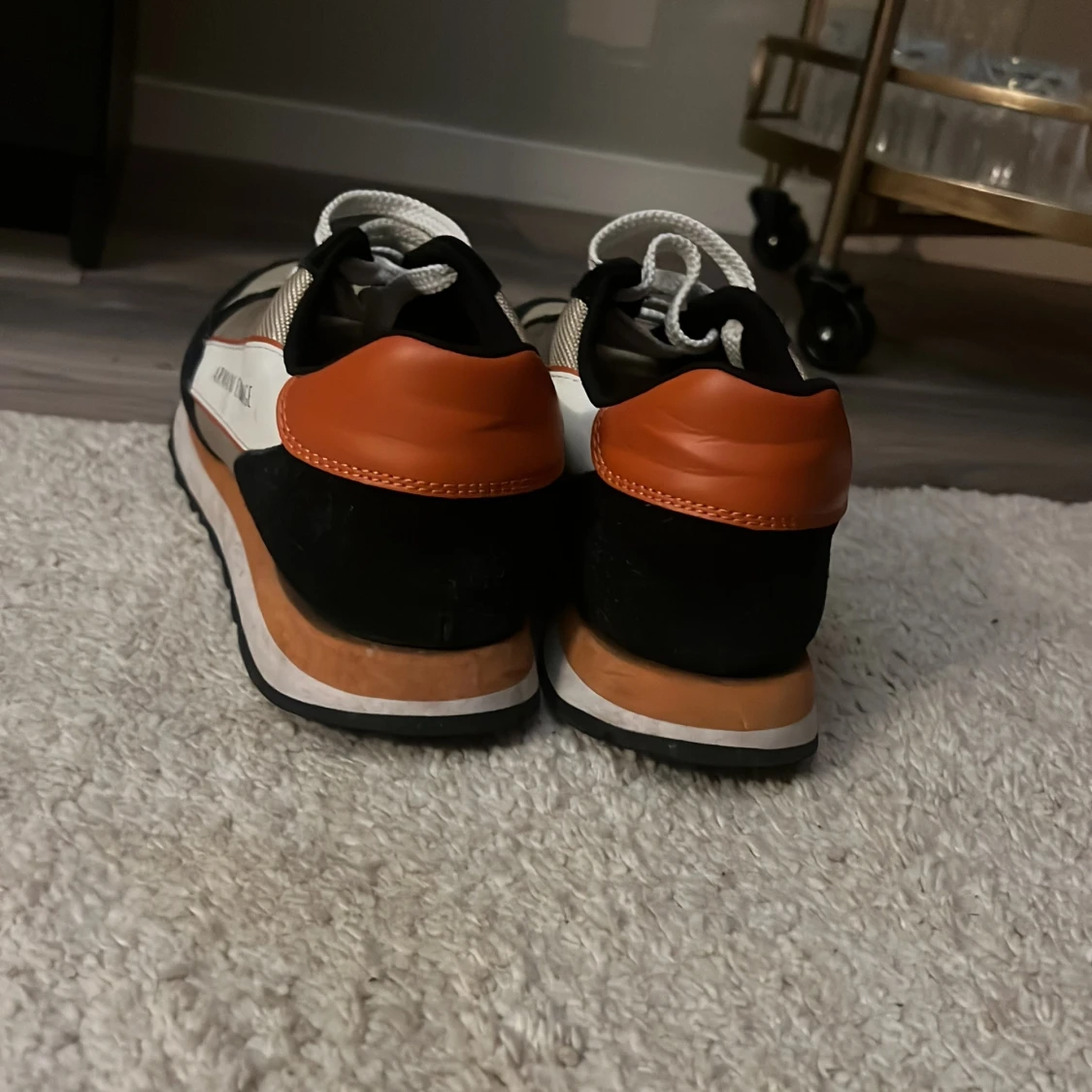 Armani Exchange sneakers svart/vit/orange - 4