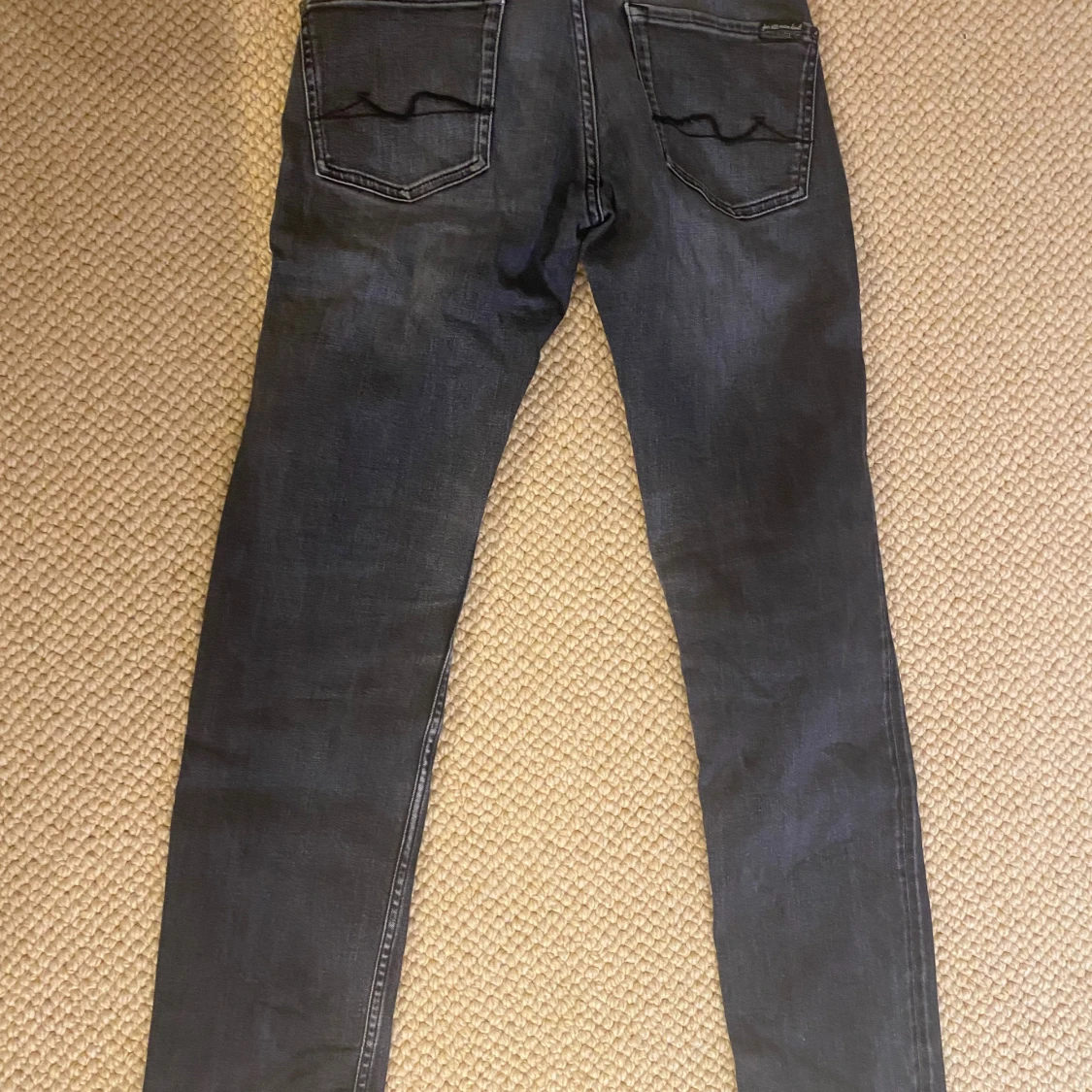 Svarta skinny jeans med slitning - 2