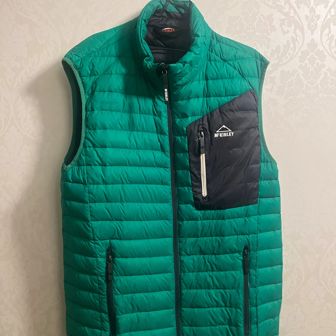 Grön dunväst från McKinley, stl S