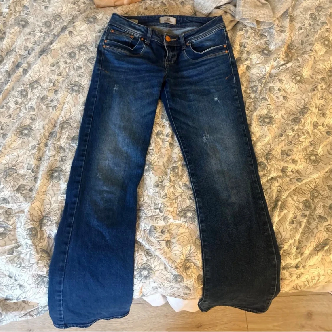 Blå bootcut LTB jeans  - 1