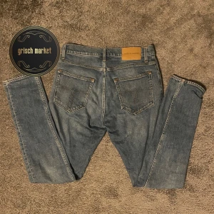 Tiger Of Sweden Pistoelro - Ett par feta jeans från ToS | jeansen är i grymt skick, inga defekter 9,5/10 | size 30/34 modell ”pistolero” som sitter lite för litet på mig, jag är 181cm 70kg | nypris 1600, priset är inte hugget i sten!