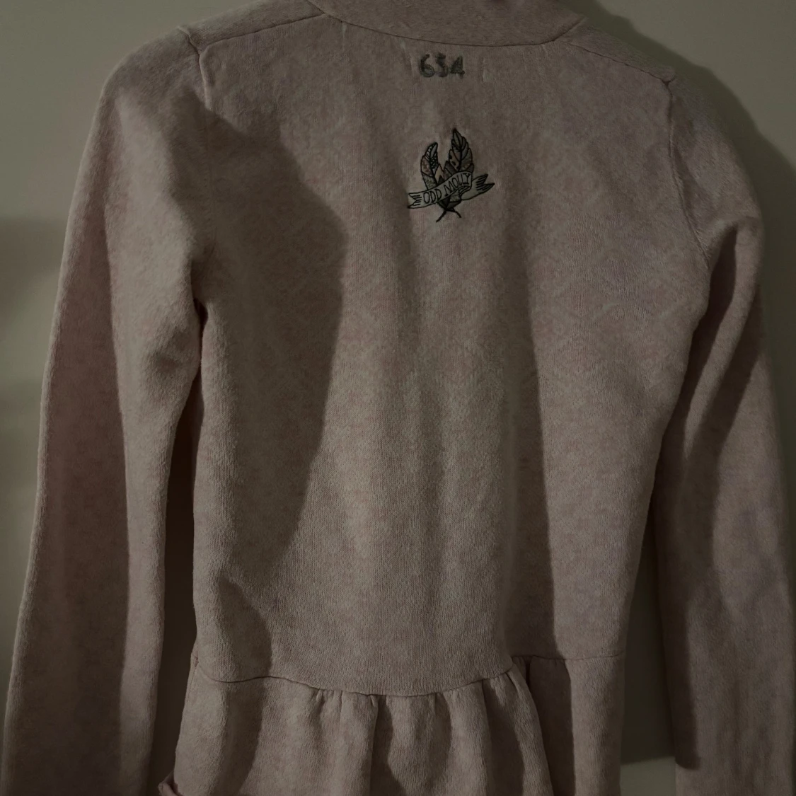 Ljusrosa kofta Odd Molly med rosett - 1