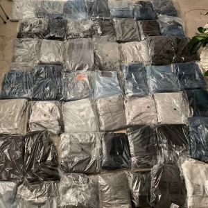 JEANS - JEANS FINNS INNE‼️storlekar från w29,30,31 och mer. Märken som bland annat Replay, Nudie, G-star, J.Lindeberg, Tiger of Sweden osv. Pris varierar beroende på märke men blir billigare vid köp av fler. Nästan alla jeans är i mycket bra skick. Hör av er vilket märke ni är intresserade av så löser jag fler bilder‼️📩