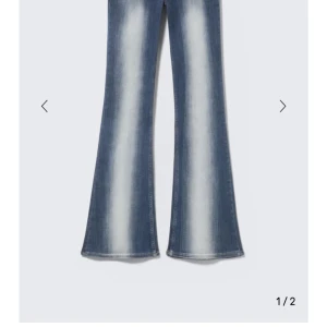 Kvarg jeans - ‼️LÅNADE BILDER‼️ Säljer mina fina jeans från Cheap Monday då de har blivit för korta för mig, använda fåtal gånger och har inga slitage💞 Storlek 28/32 men sitter som xs-s💞 Längden på insidan av benet:82 cm💞 skriv om du har övriga frågor 💞