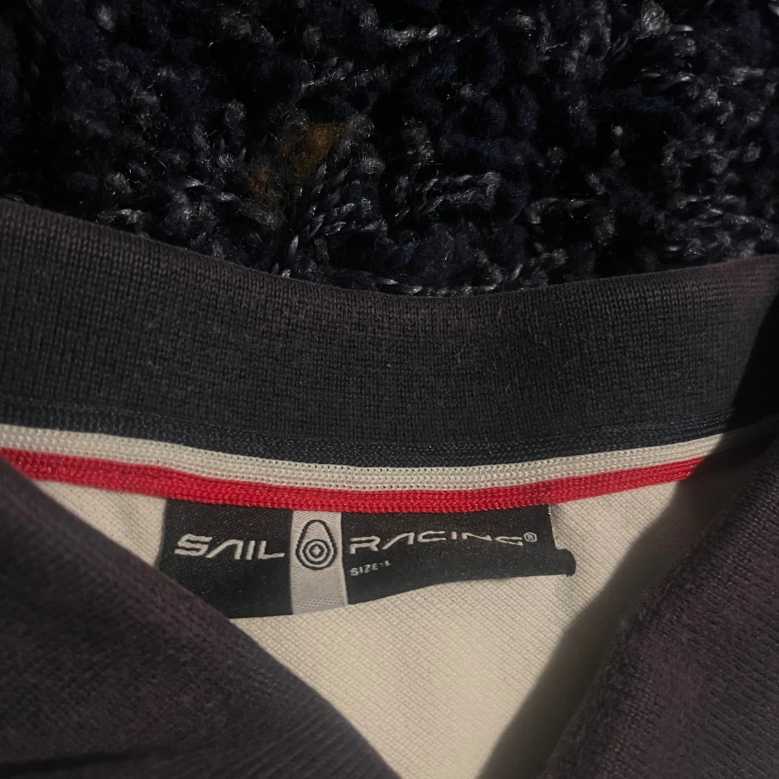 Vit Sail Racing pikétröja med tryck - 1