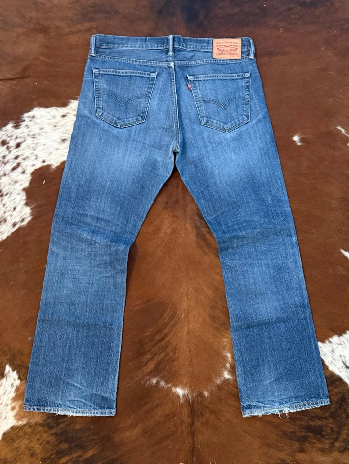 Levis 527