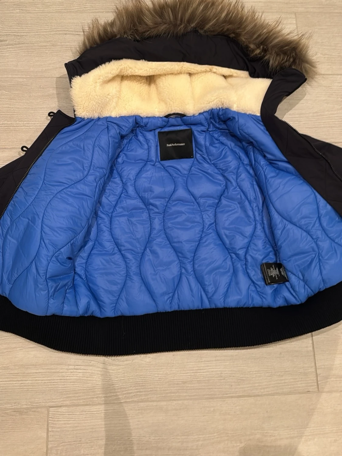 Svart vinterjacka Peak Performance - 2