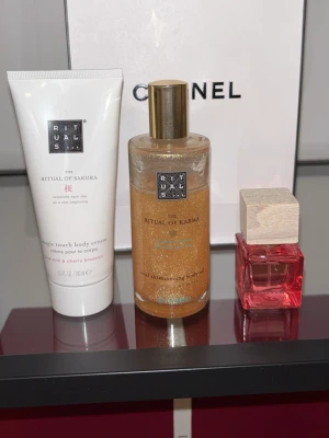 Rituals paket  - Säljer ett sett med tre prudukter från rituals. 