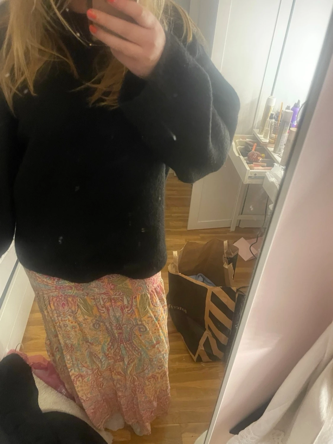 Färgglad långkjol med paisleymönster - 1