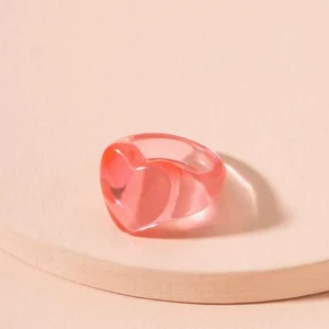 Rosa hjärtring - Rosa hjärtring. Köparen står för frakt! Skicka gärna ett meddelande om du har några frågor!                               🦋Säljer även andra ringar så ta gärna en titt🦋