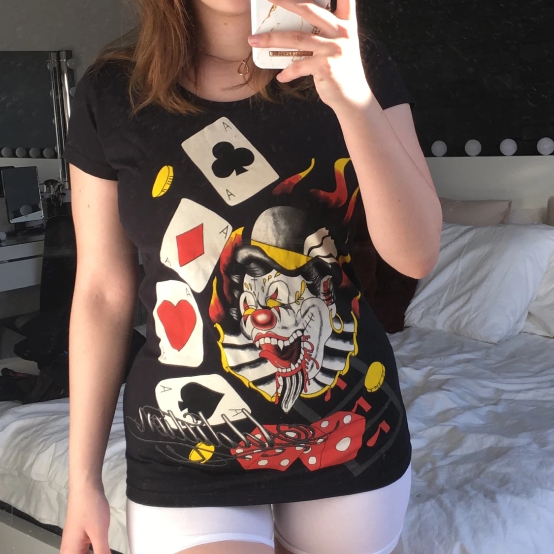 Alt t-shirt med clown