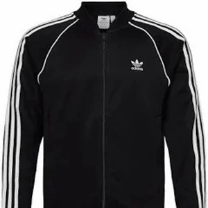 Adidas  - Säljer en sån här i storlek S passar både guzzar o grabbar