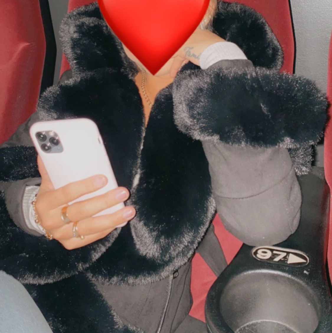 Svart päls kappa - 90