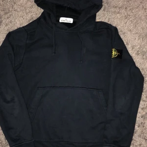 Stone island hoodie - Skick 8/10