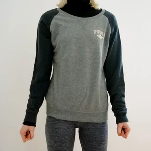 Sweatshirt från Puma - Sweater i gott skick! 