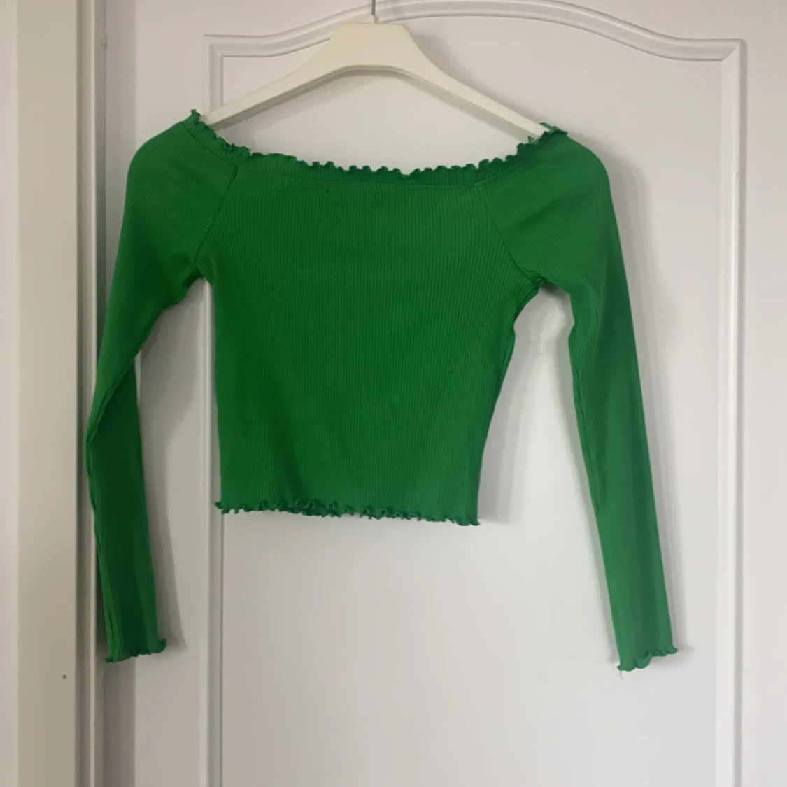 Off shoulder topp!  - 90