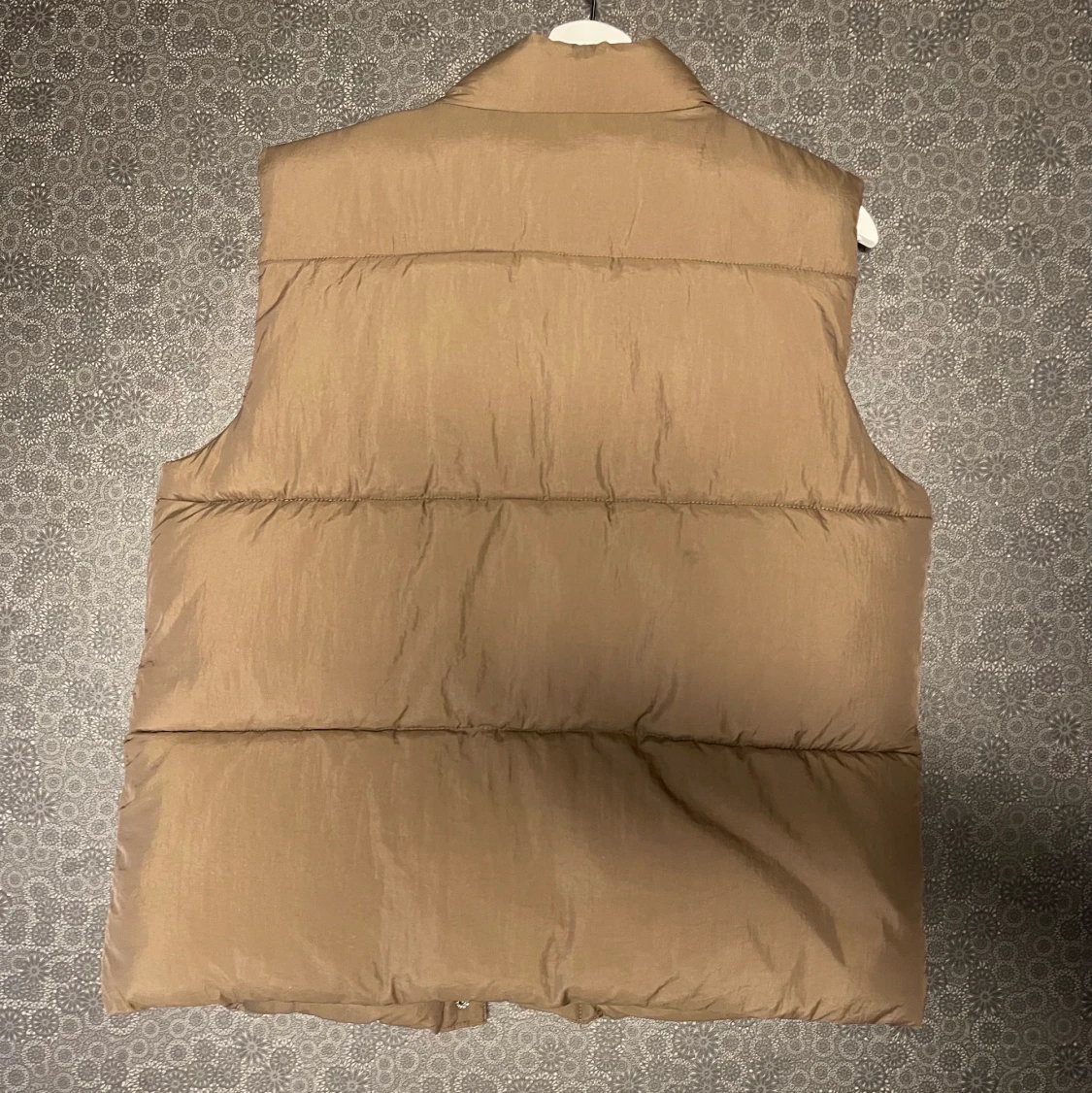 Brun pufferväst i M, Neo Noir - 90