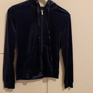 Kofta  - Mysig kofta från Gina säljer för 89, nypris 250