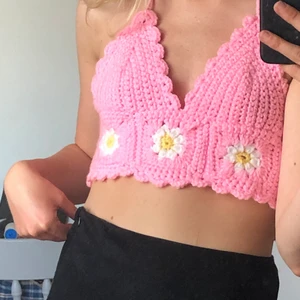 Virkad topp - Superfin virkad topp som jag köpt på plick! Ryggen är justerbar och går att knyta väldigt snyggt! 💕