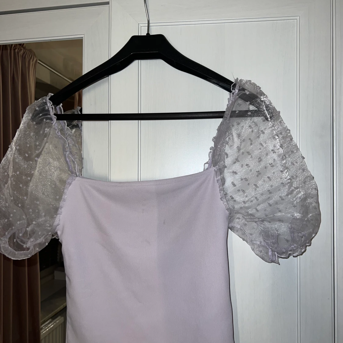 Fin topp med mesh armar - 90