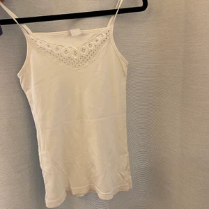 VINTAGE LINNE - Vet tyvärr inte märke eller storlek men passar mig med S💖. 