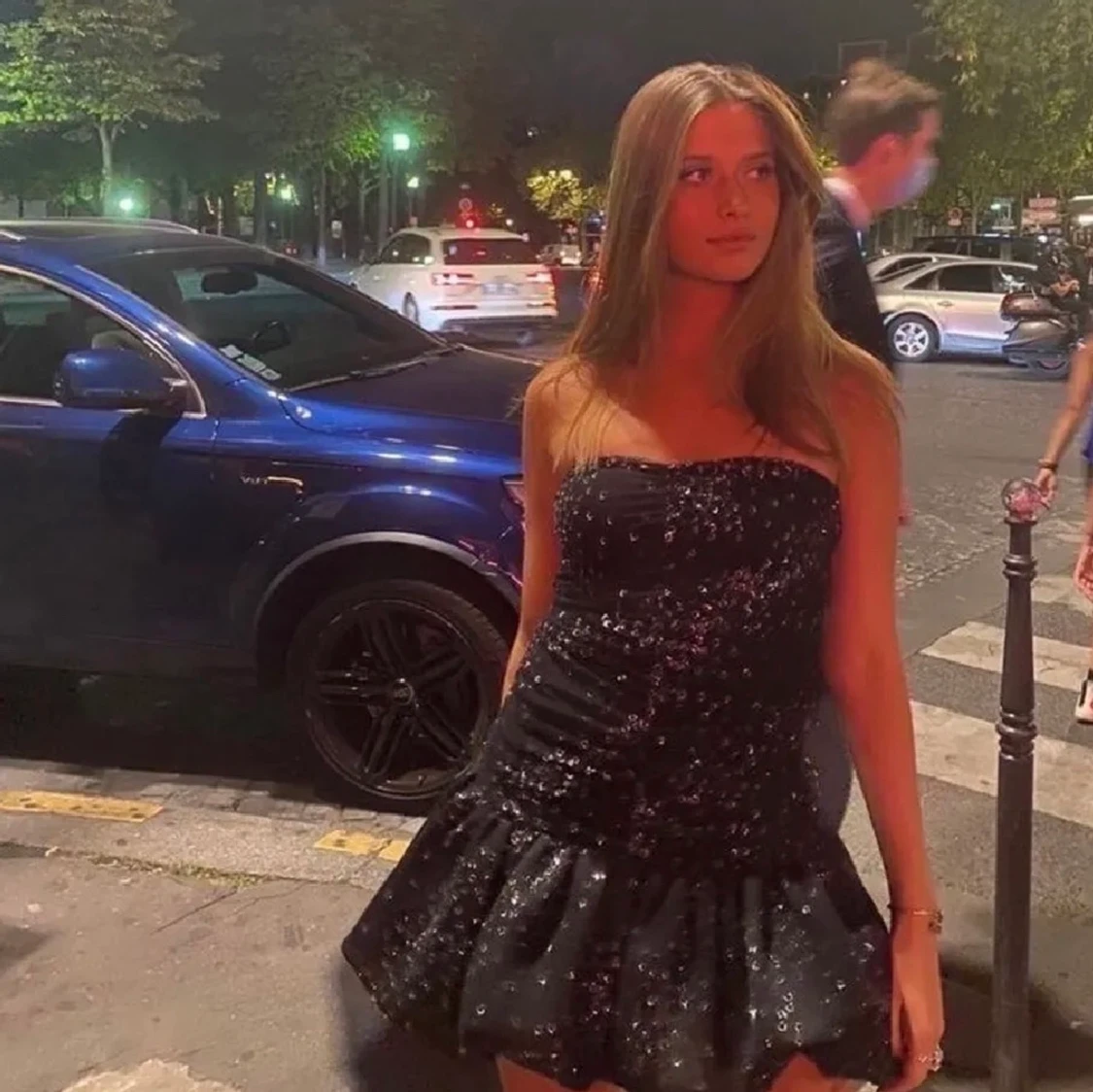 Oanvänd maje klänning 