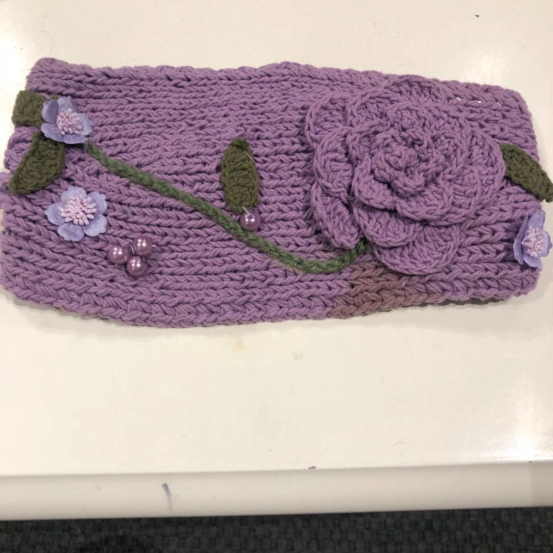 Stickad diadem 