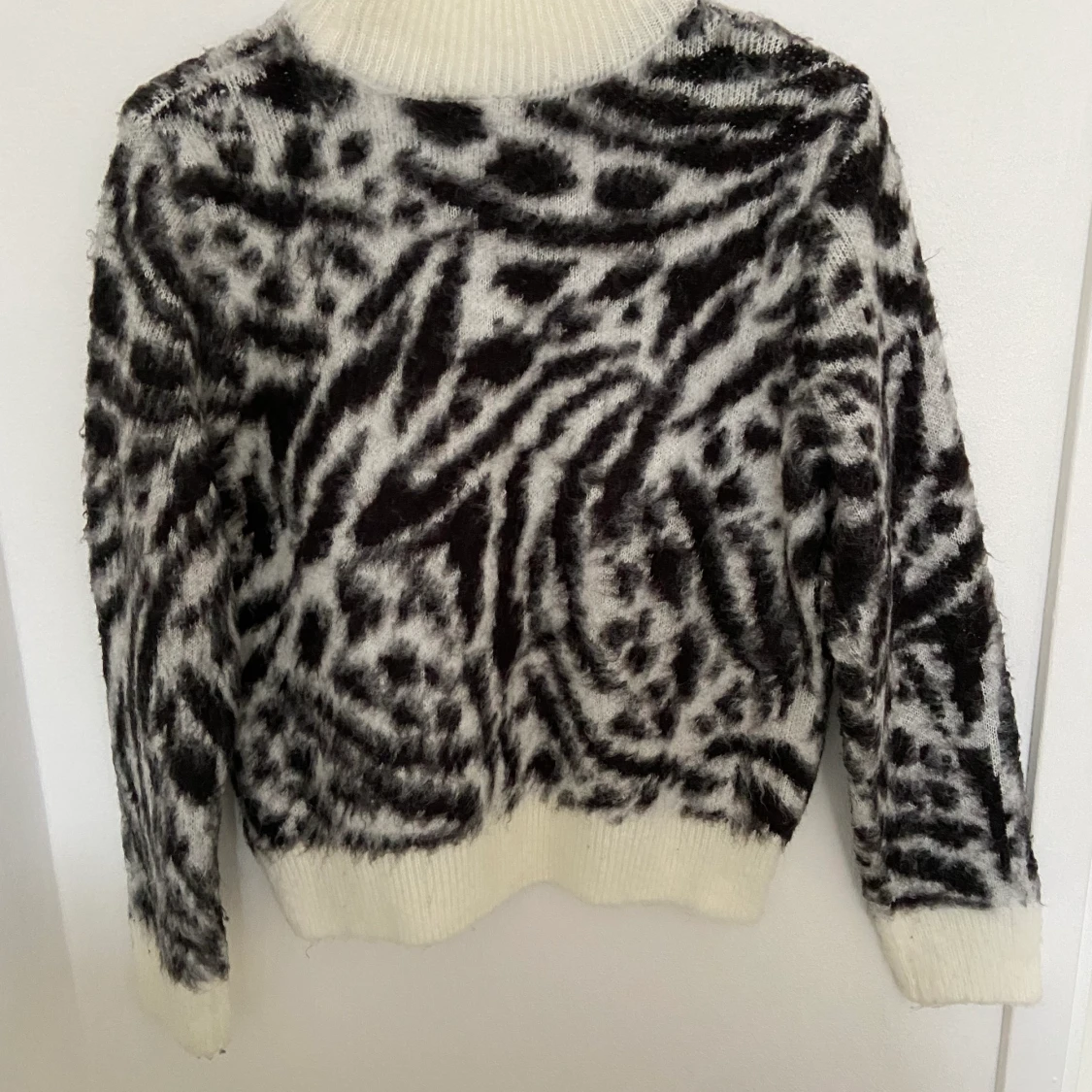 Stickad tröja  - 90