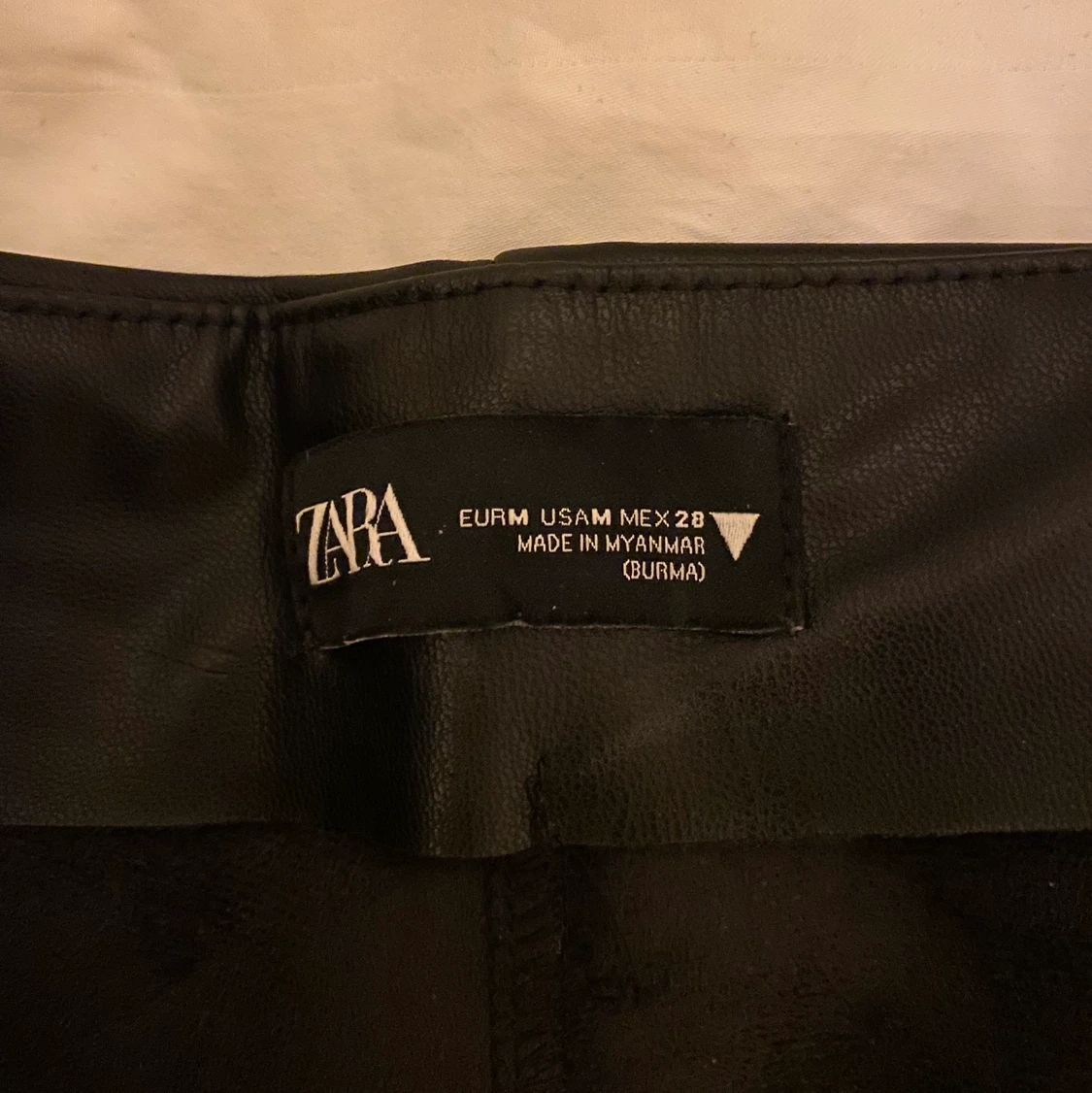 Zara leather pants xs-s - 91