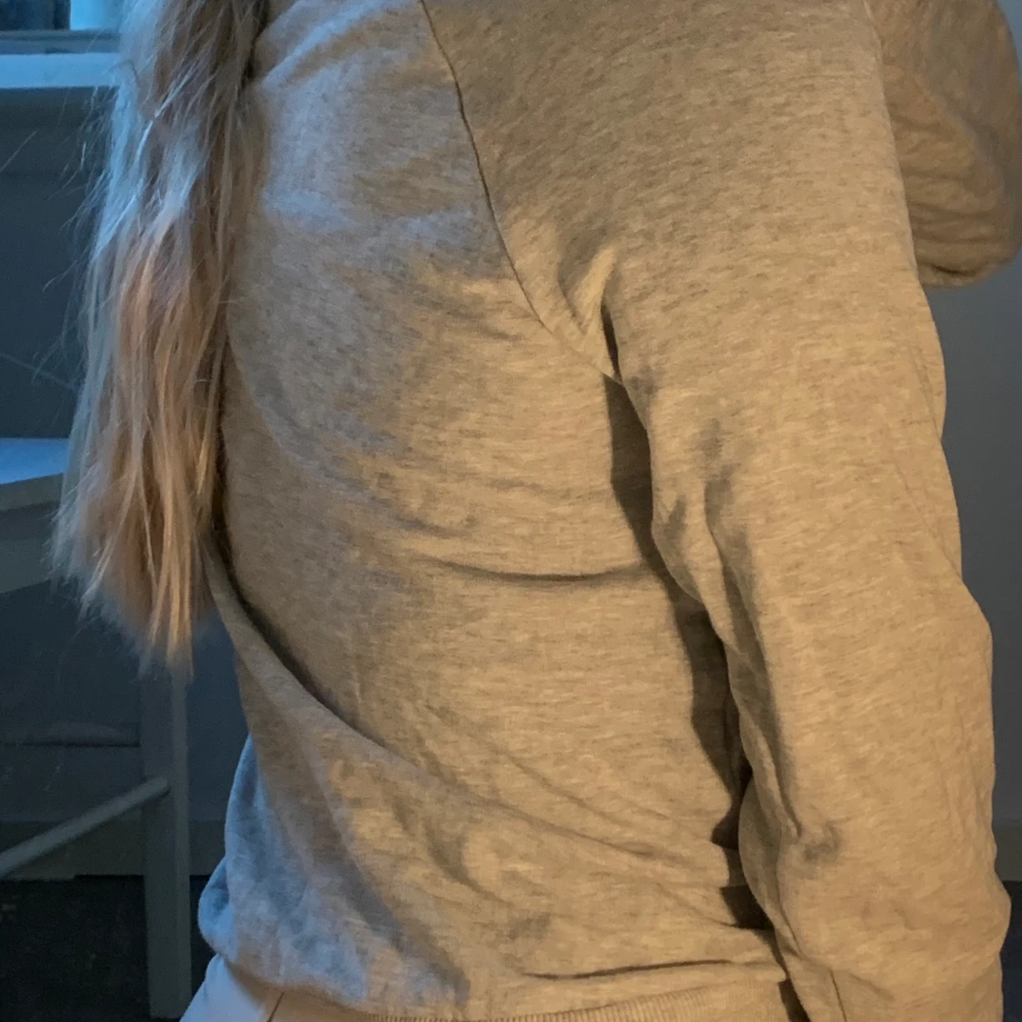 Grå sweatshirt - 90