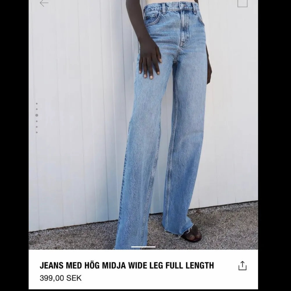 Straight jeans från Zara, lite använda. Tar swisha & kan fraktas 💕 Storlek: 40 . Jeans & Byxor.