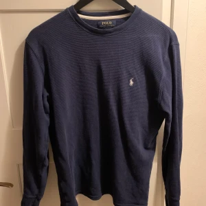 Polo Ralph Lauren - Tröja från Polo Ralph Lauren i mycket bra skick, bud från 150kr 