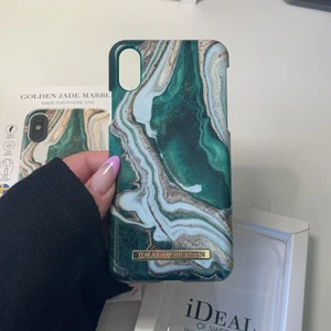 Ideal of Sweden skal (iPhone X/XS) - Ideal of Sweden skal till iPhone X/XS. Använt lite men i väldigt fint skick. Frakt ingår ej. Frakt kostnad beror på vad du önskar. 
