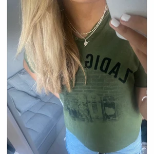 T-shirt - Skit snygg Zadig t-shirt buda i kommentarerna💕