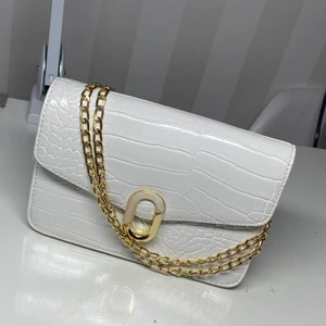 Väska  - Väska från shein, helt oanvänd❤️