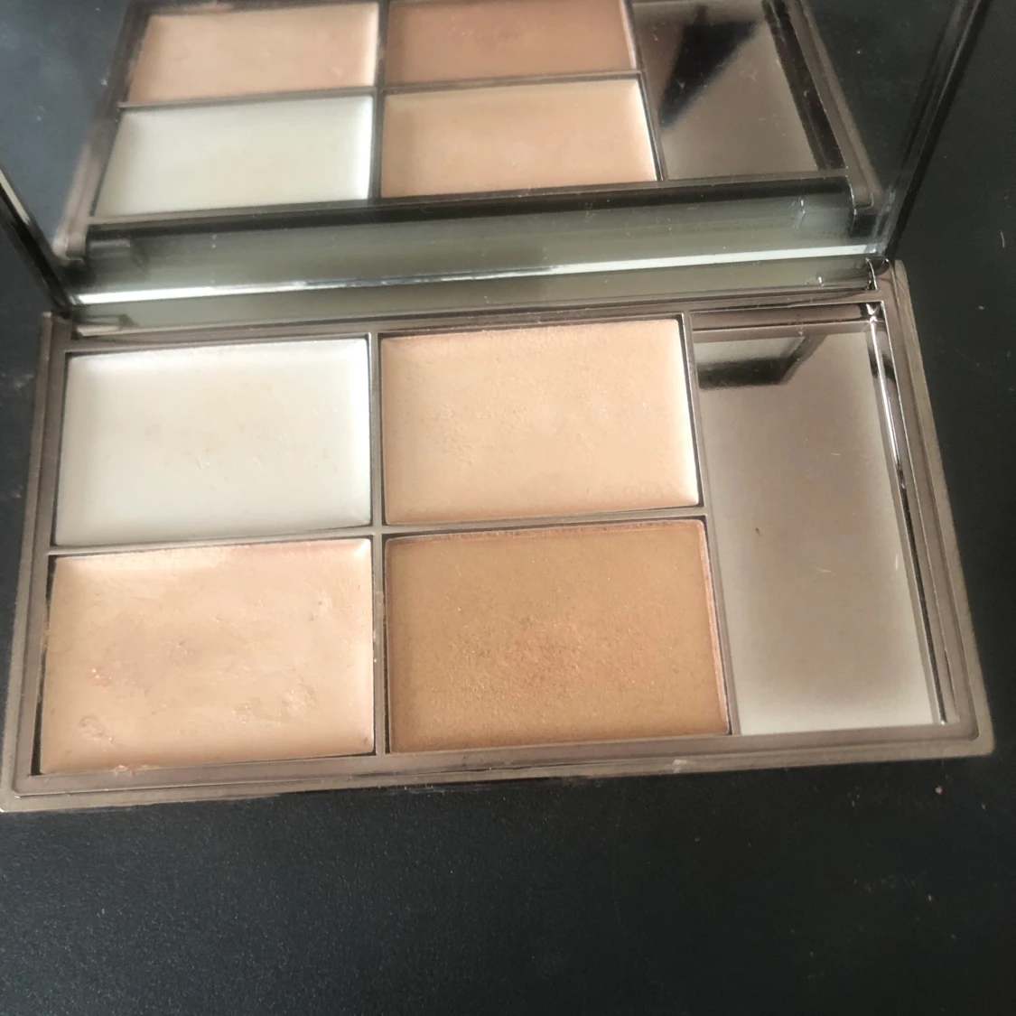 Sleek highlighter  - 90