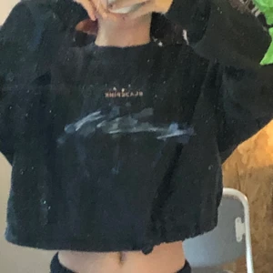 black pink hoodie - A black pink hoodie bought at hm, used 7 times