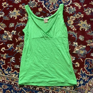 Söt topp - Så fin topp, jättefin vid bysten😋 Från Indiska 