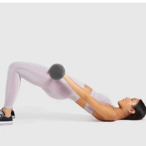 Gymshark tights  - Säljer dessa tights från gymshark de är helt SLUTSÅLDA på hemsidan. Ja köpte de här på plick men de kom med lappen kvar och ja har endast testat de då de va små för små för mig🌟❤️‍🔥 om nån har storlek s skulle ja gärna byta 🥰🥰 