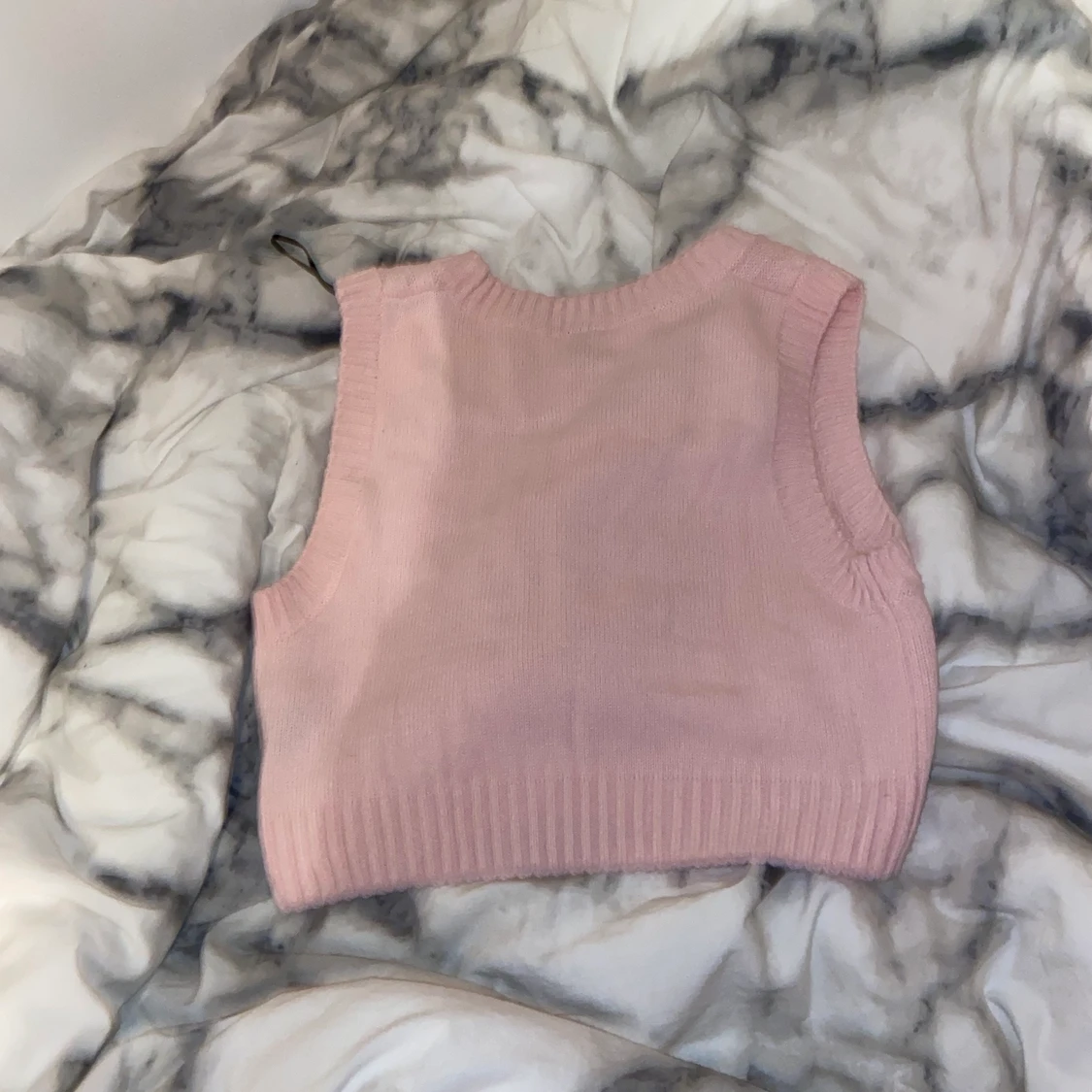 Rosa stickad väst säljes!!💗 - 90