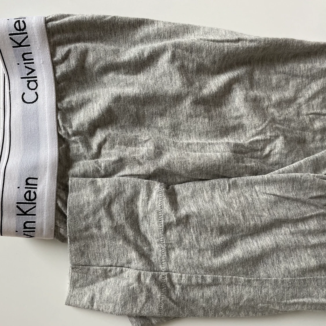 Sköna Calvin Klein leggings  - 90